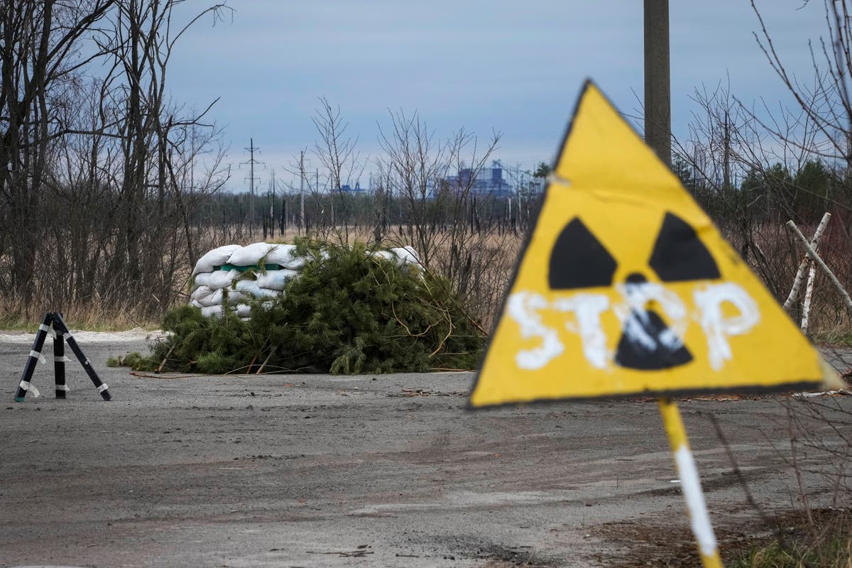 Le forze russe soffrono di malattie da radiazioni dopo aver scavato trincee e cacciato a Chernobyl