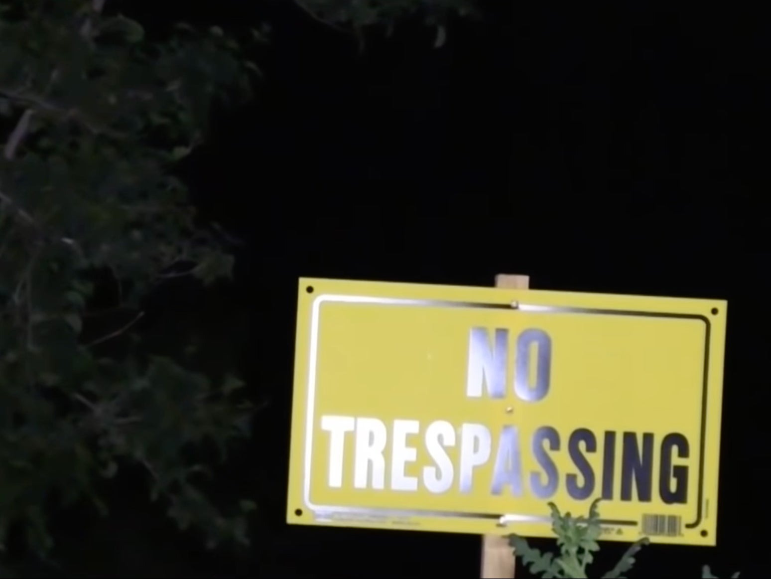 A ‘No trespassing’ sign in Lake Hughes, California