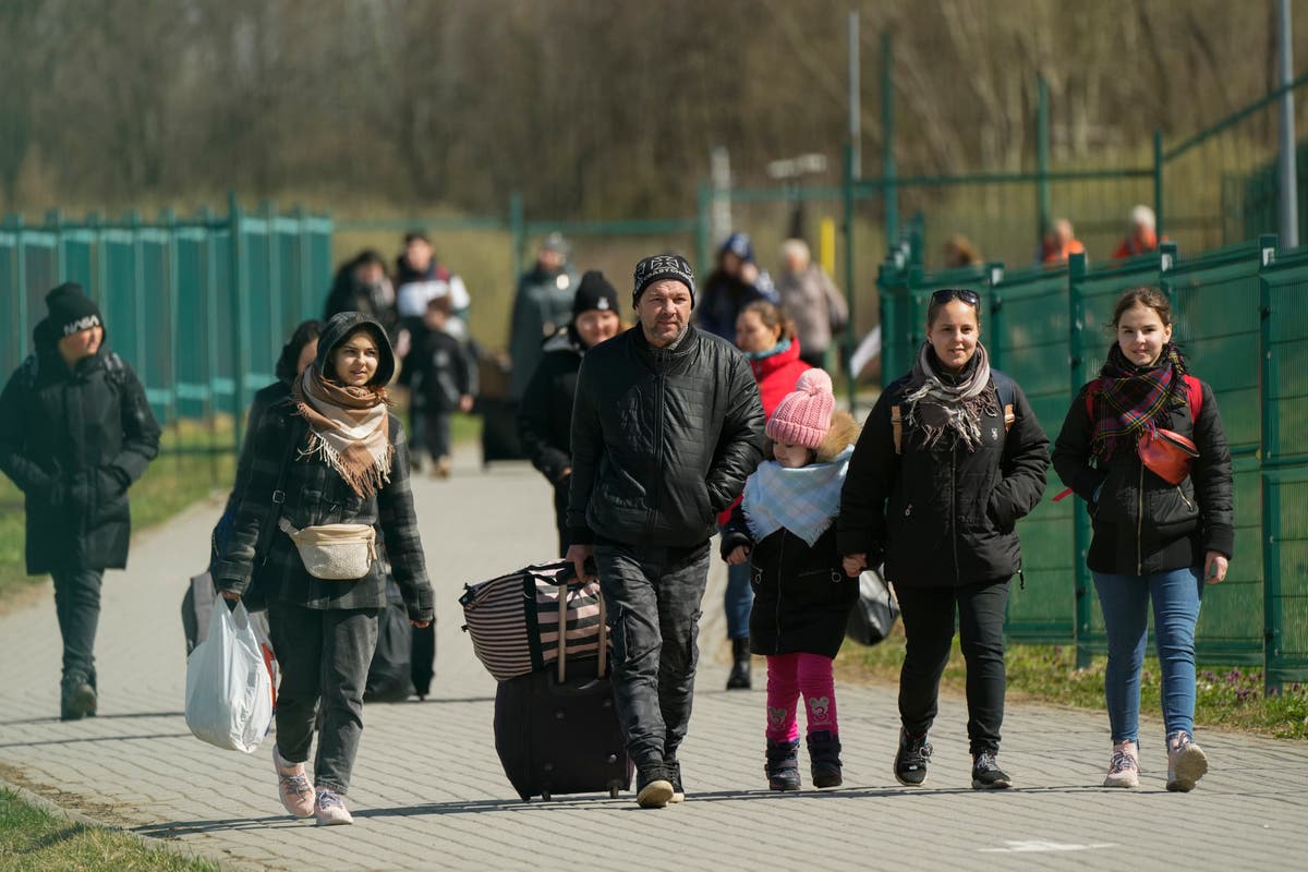 Some Refugees Returned To Ukraine Due To Visa Delays , Claims Holyrood 