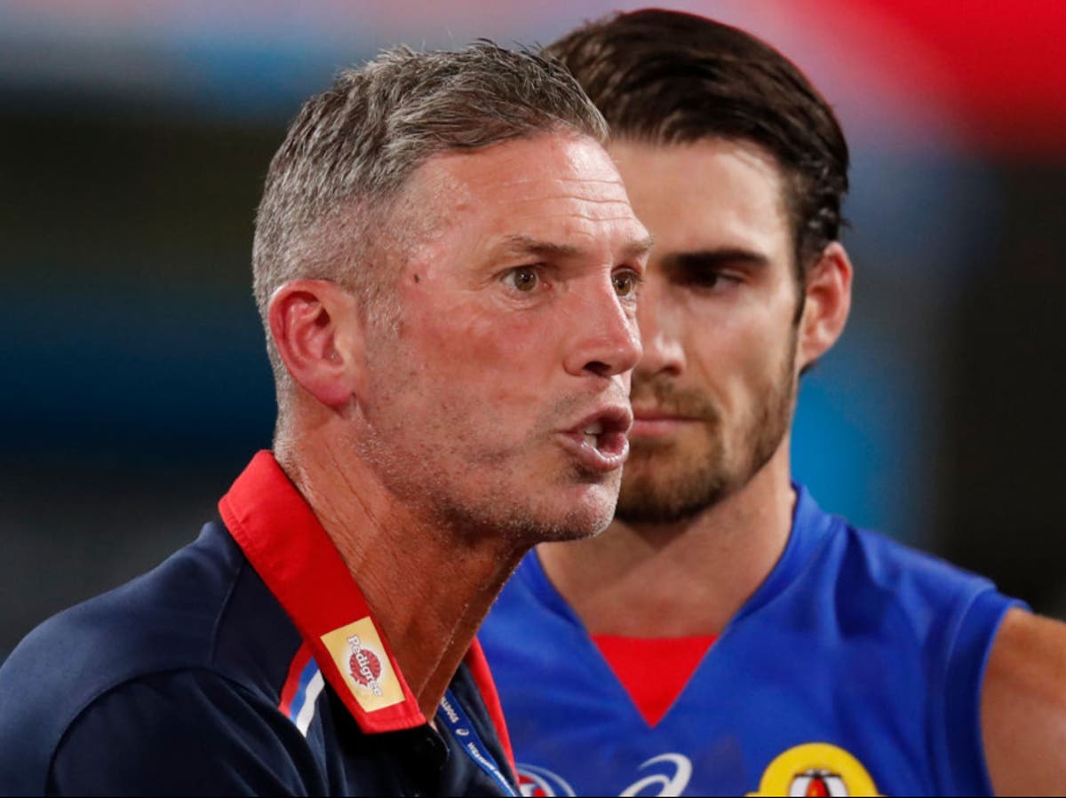 Leeds Rhinos appoint Rohan Smith as new head coach Leeds Rhinos appoint Rohan Smith as new head coach