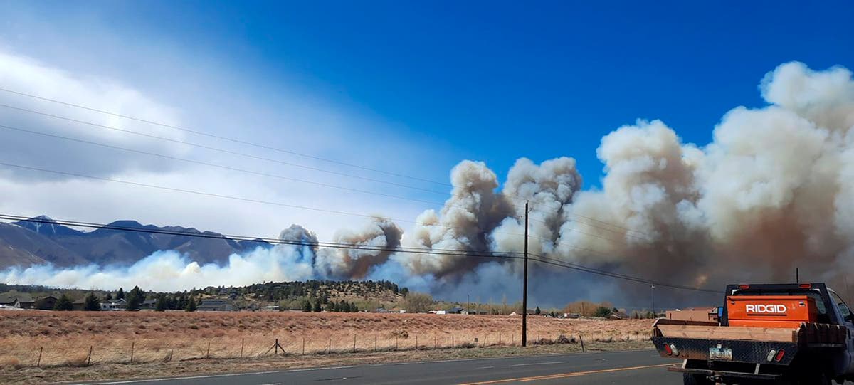 Incendio en Arizona se duplica en tamaño durante la noche Independent