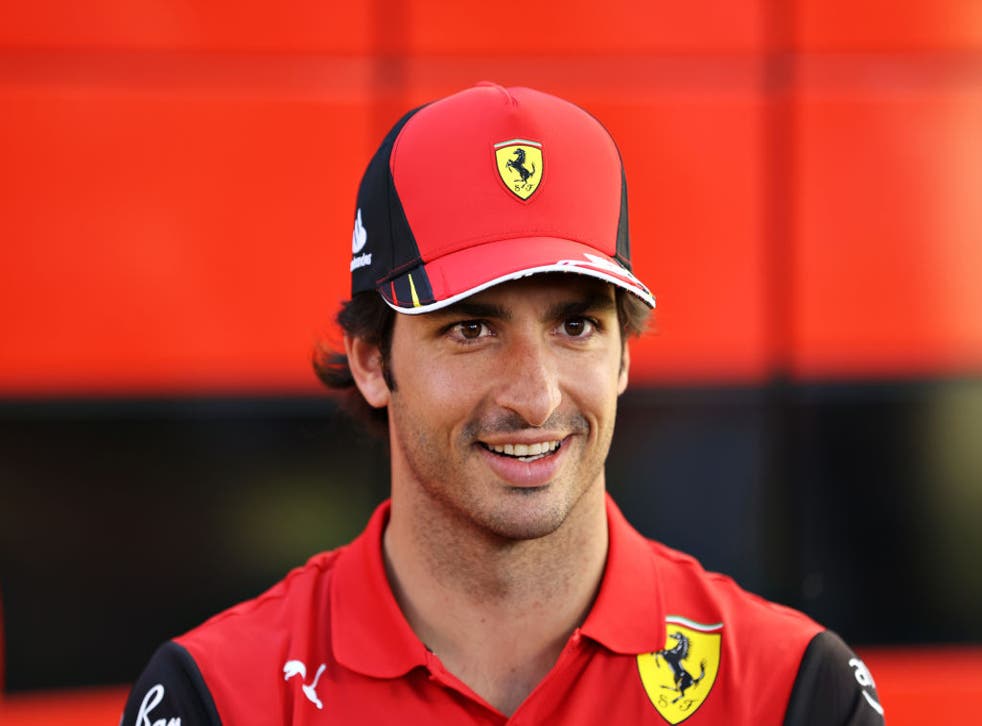 F1 Carlos Sainz signs new Ferrari contract until end of 2024 The