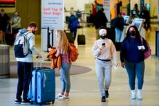 Airlines want to bring back passengers banned over masks