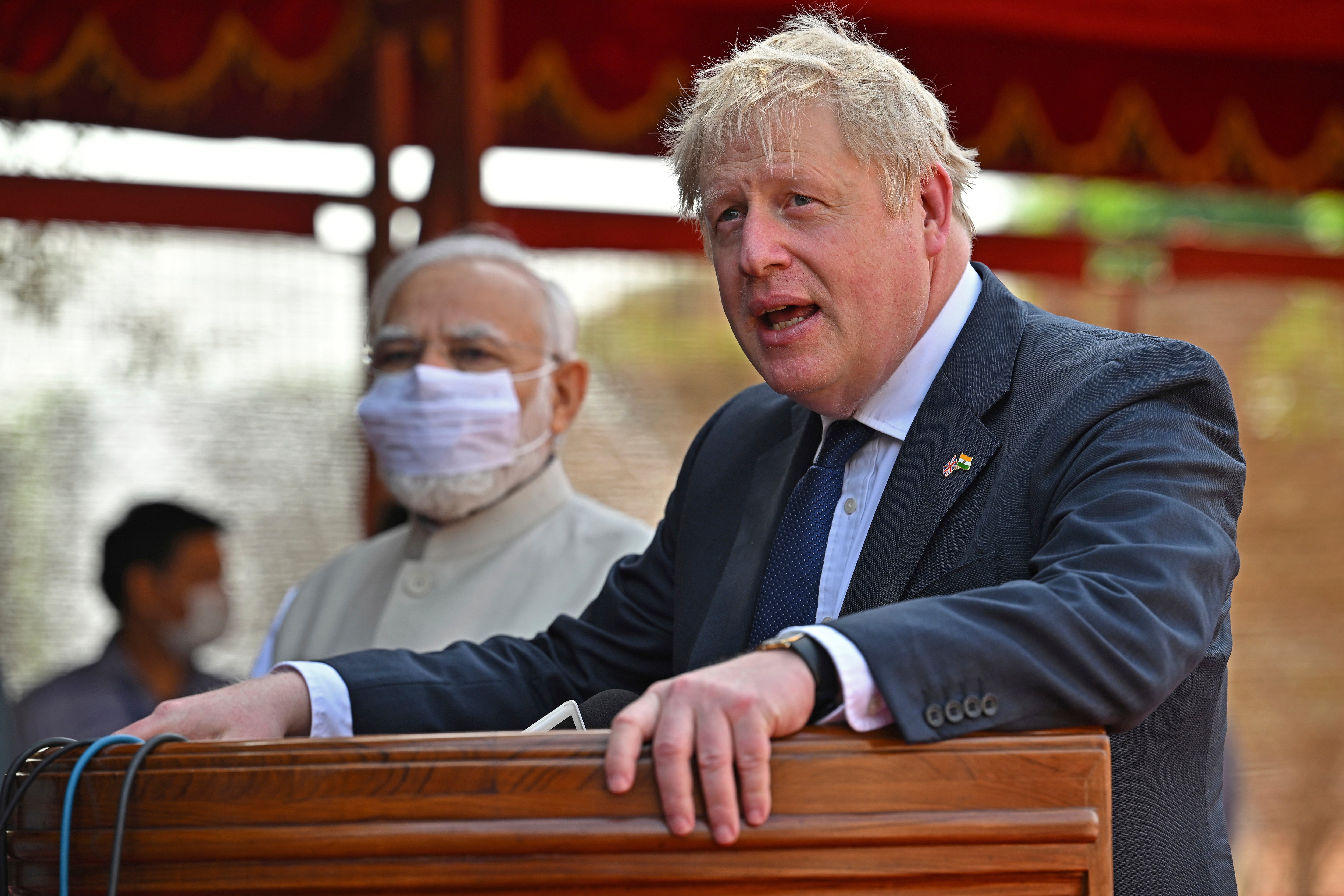 Britain To Offer Next-generation Defense Weapons To India | The Independent