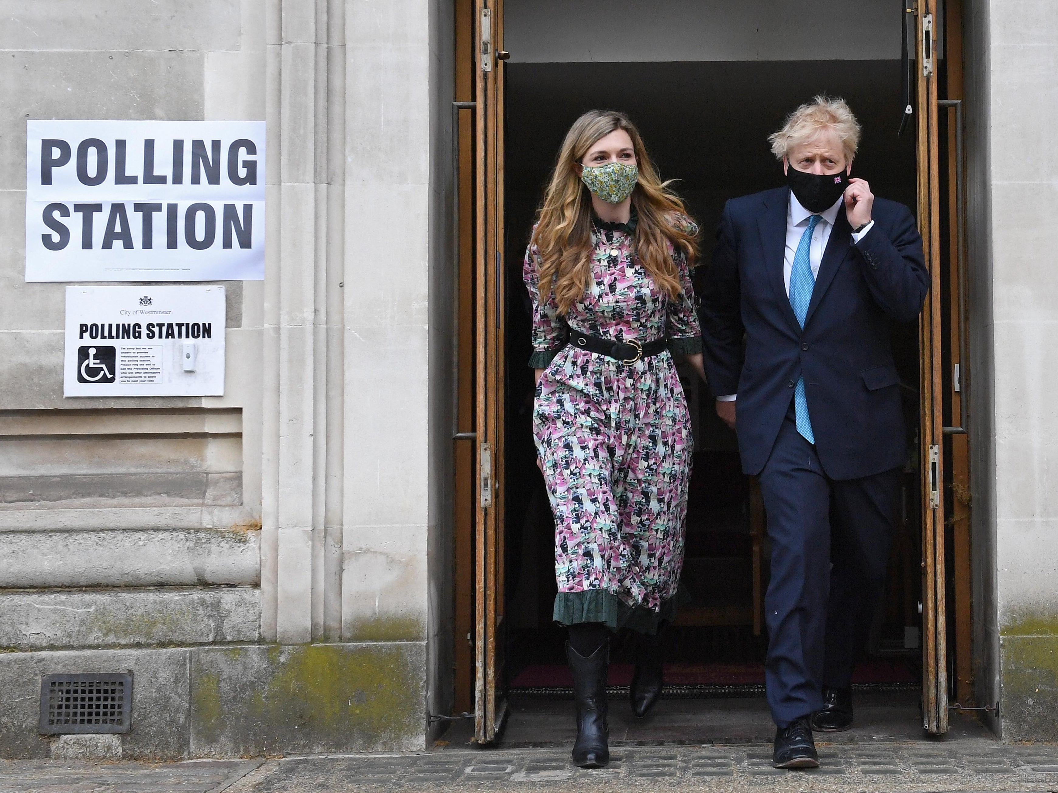 Boris Johnson and wife Carrie at 2021 local elections