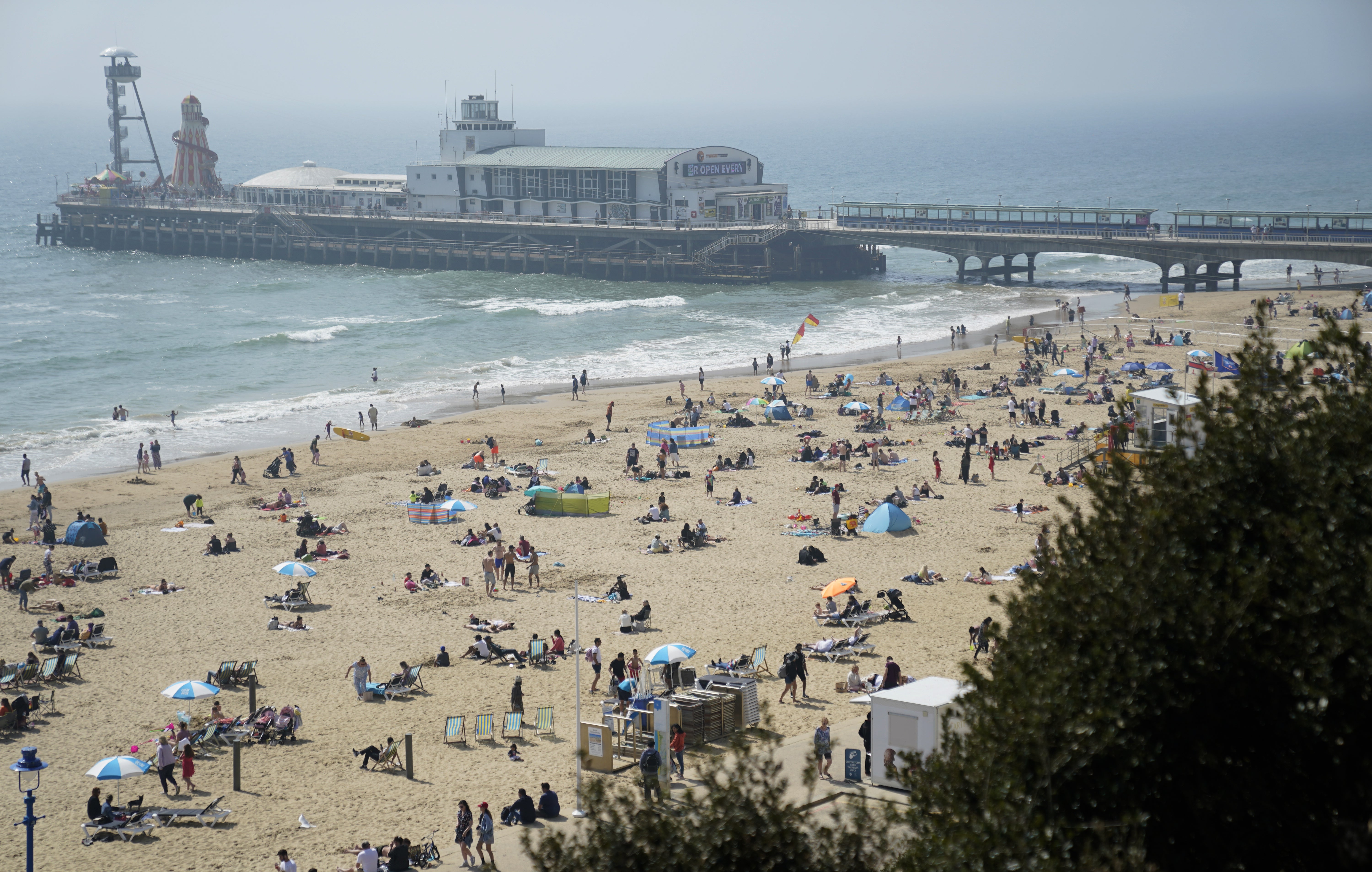 Britons have been enjoying 18C highs this weekend but it’s all set to change again