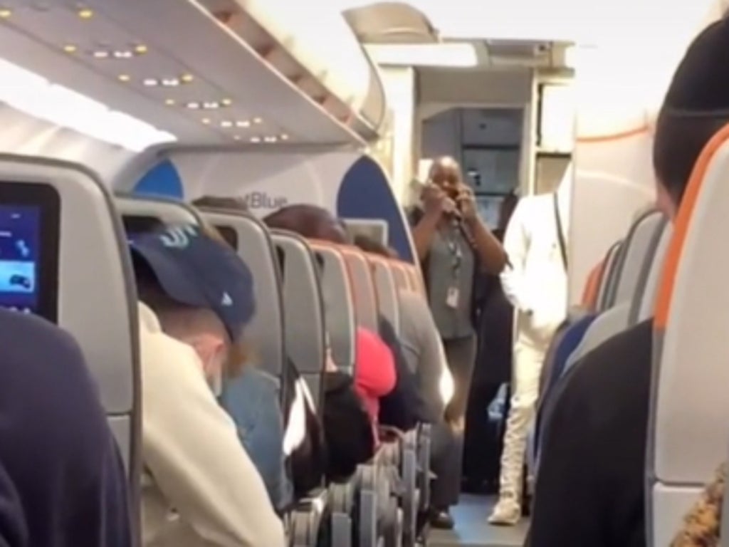 JetBlue passengers offered $10,000 to change flights – but all of them refuse