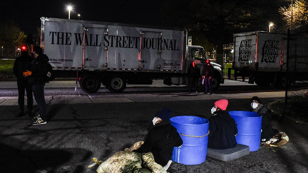 <p>XE protested block News Corp printing press in Earth Day protest</p>