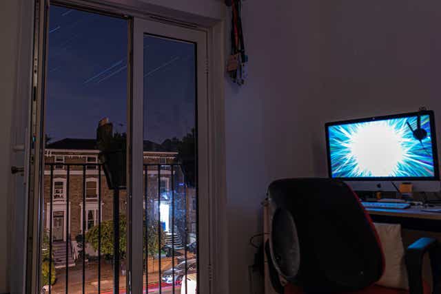 <p>Lyrid meteors seen through a window in London in 2020</p>