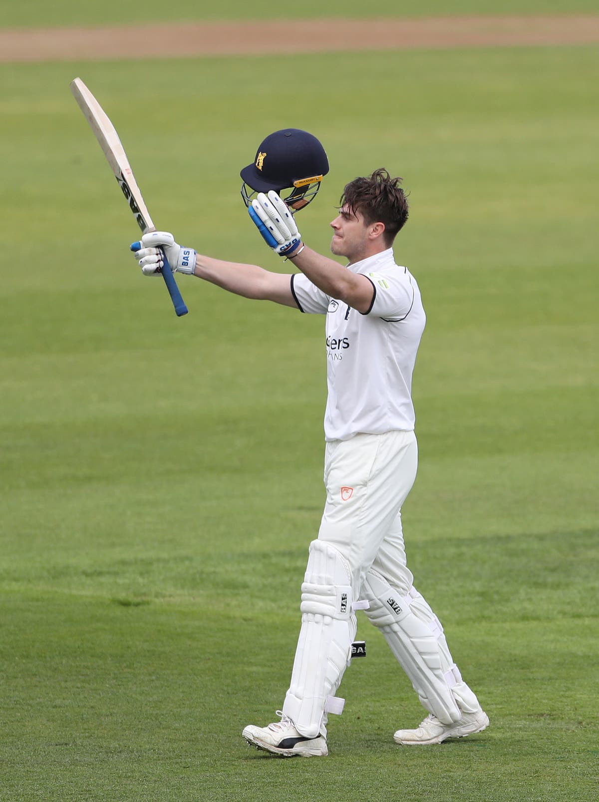 Michael Burgess hits second successive century as Warwickshire dominate Essex