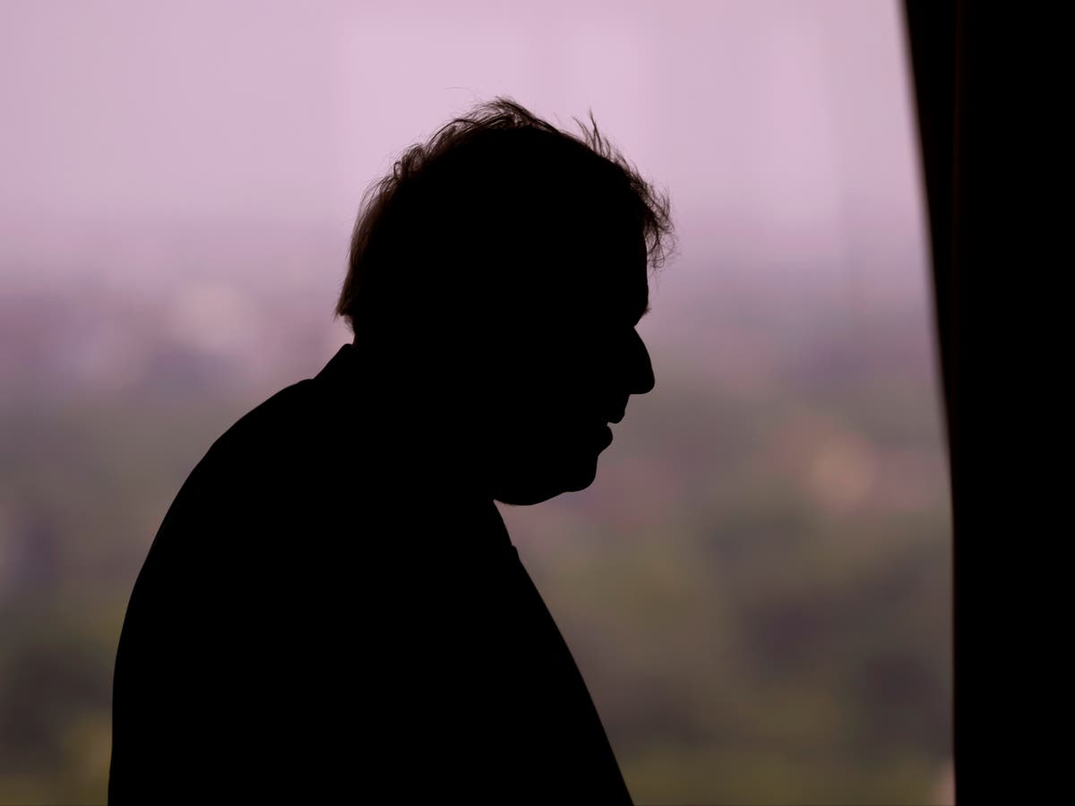 Boris Johnson predicted to escape fine for ‘bring your own booze’ party he attended in No 10 garden Boris Johnson predicted to escape fine for ‘bring your own booze’ party he attended in No 10 garden