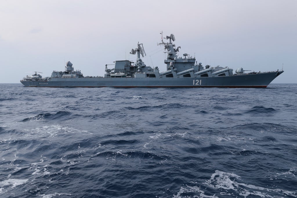 ABD istihbaratı 'Ukrayna'nın Karadeniz'deki Rus amiral gemisini bulup batırmasına yardım etti'