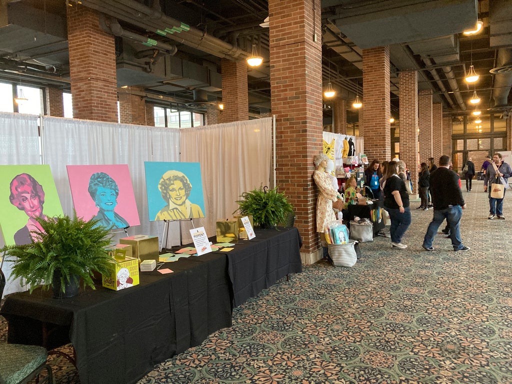 ‘Golden Girls’ shows little age at inaugural fan convention