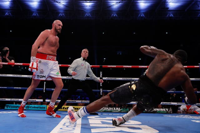 <p>Tyson Fury knocked out Dillian Whyte in the sixth round </p>