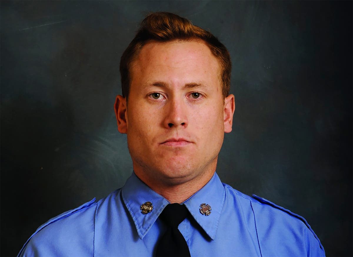 two-people-died-in-a-house-fire-in-brooklyn-including-a-firefighter-in