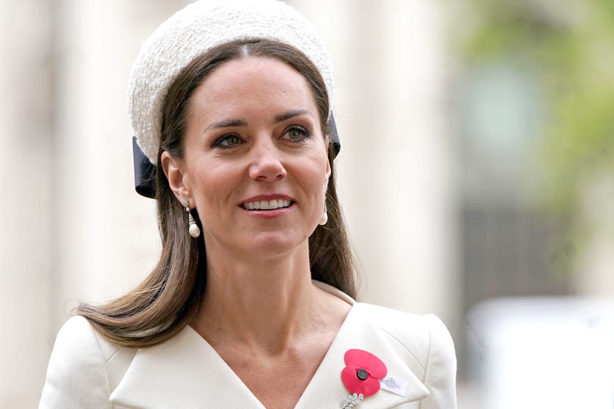 Duchess of Cambridge joins Anzac Day commemoration at Westminster Abbey