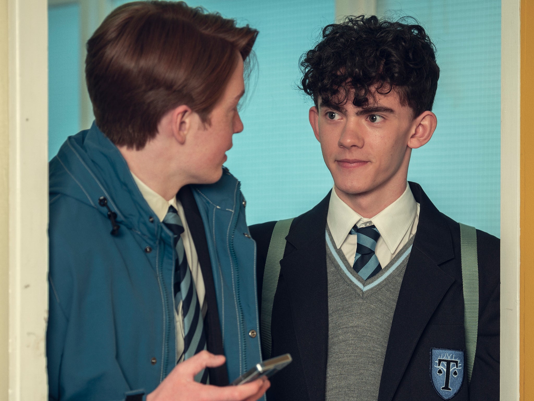 I use clips from the Netflix series Heartstopper to explore gay relationships, teenage friendships and bullying