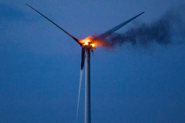 <p>Dramatic pictures show wind turbine on fire in Cambridgeshire</p>