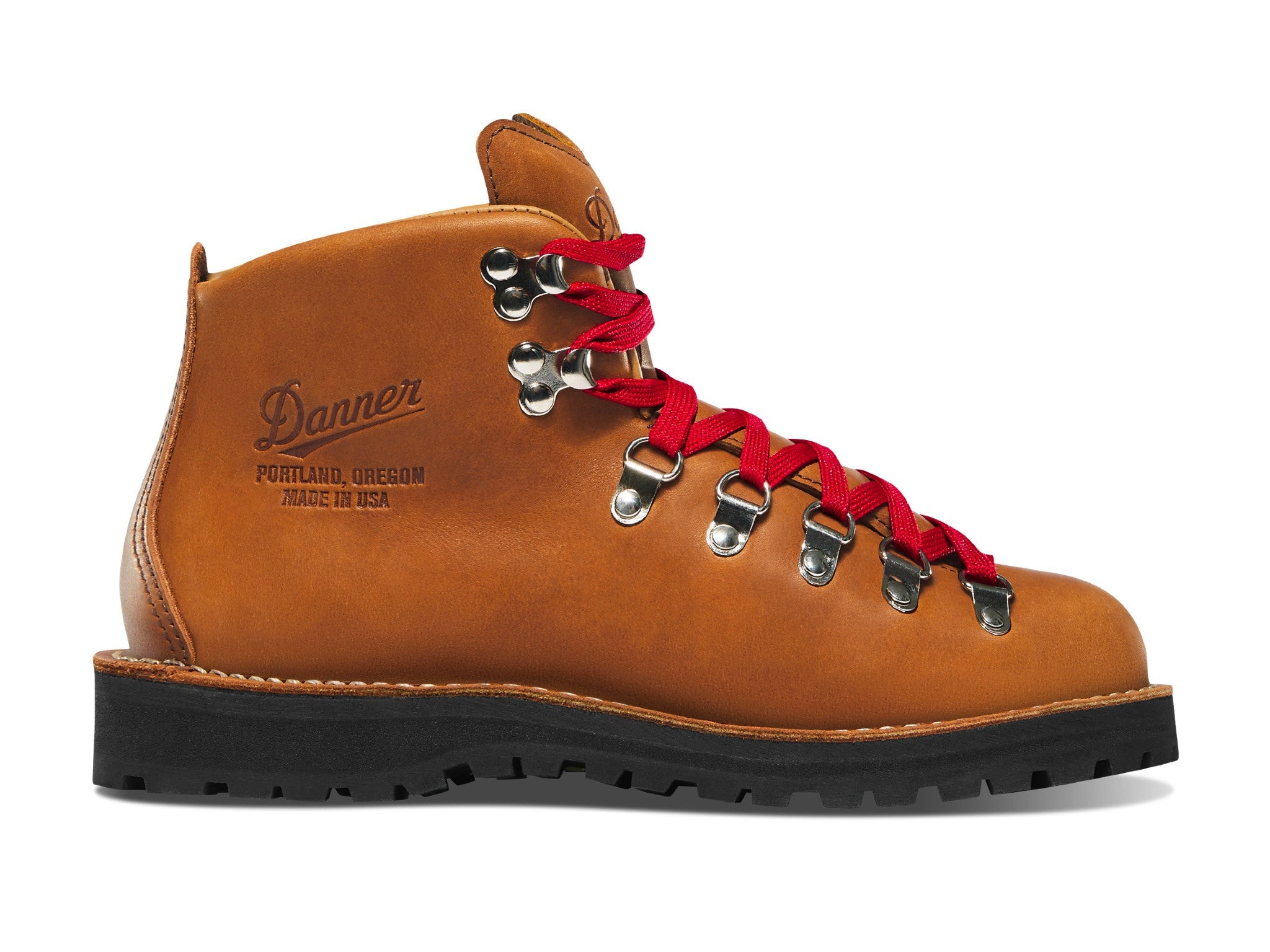 5 Cute Hiking Boots to Enjoy the Great Outdoors (2023)