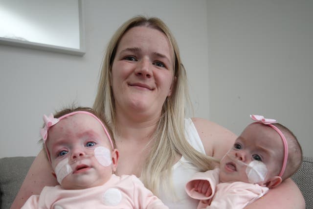 <p>Chloe Connolly with premature twins Averly and Esme </p>