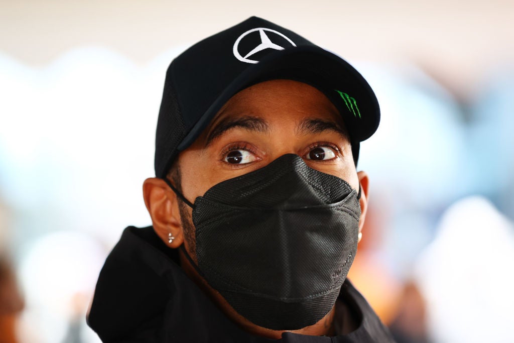 F1 news LIVE: Lewis Hamilton backed by Red Bull rival despite title admission after ‘horrible’ Imola weekend