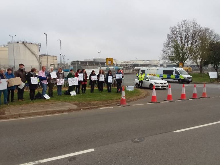 Just Stop Oil activists protest outside Kingsbury oil terminal in Warwickshire despite a court ban.