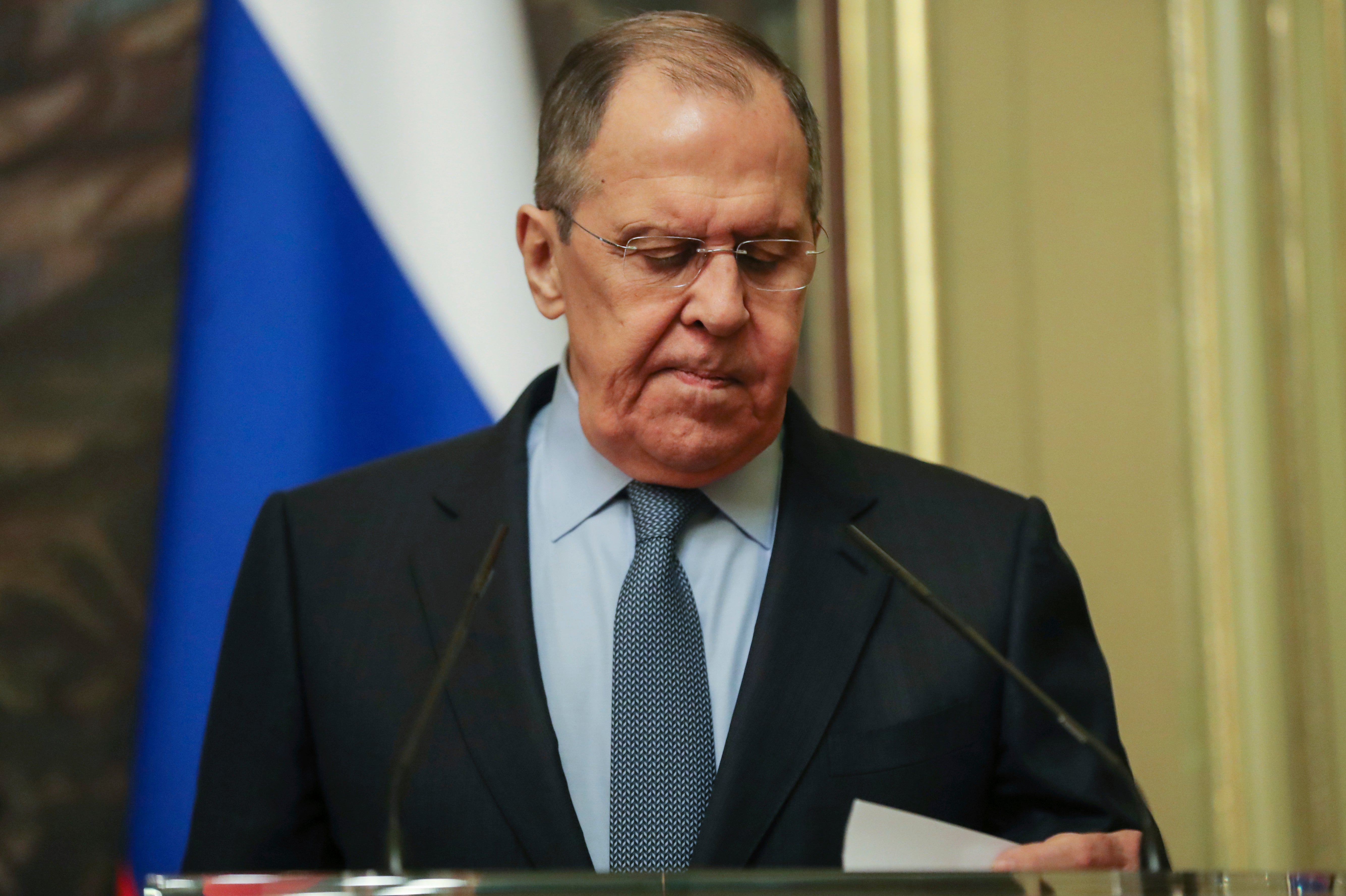 Sergei Lavrov has cautioned the west about supplying weapons to Ukraine