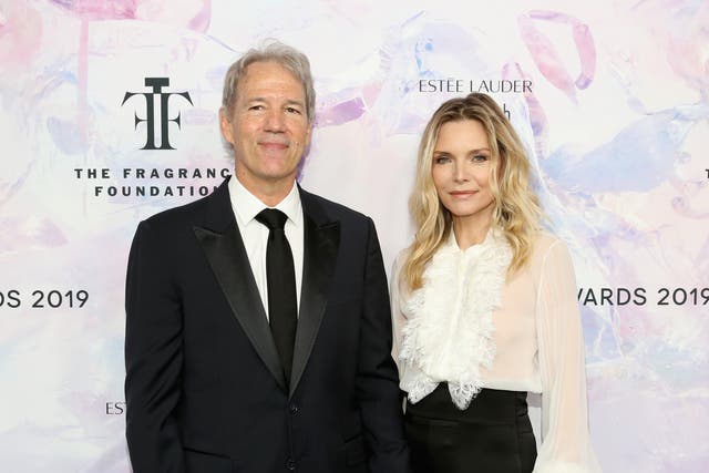 <p>Michelle Pfeiffer and David Kelly</p>
