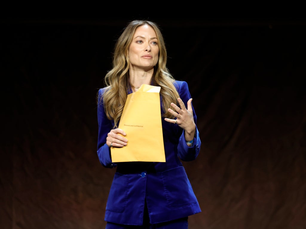 Jason Sudeikis ‘would never condone’ Olivia Wilde being served custody papers at CinemaCon