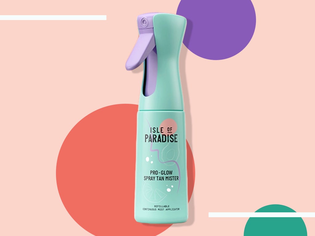 Isle of Paradise is giving away a free pro-glow mister for all your fake tanning needs