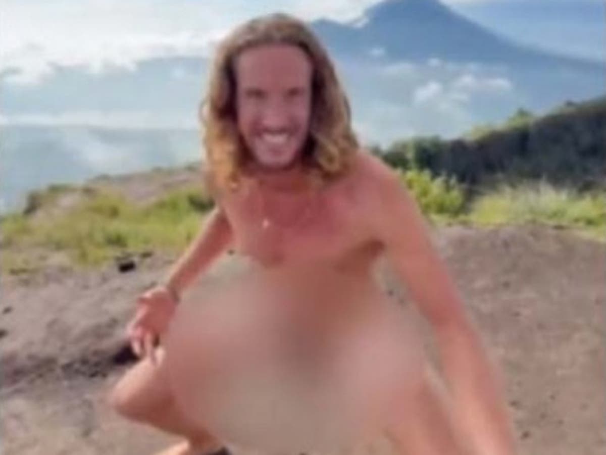 Porn Nude Bali - Canadian actor to be deported from Bali after stripping naked and dancing  on sacred mountain | The Independent