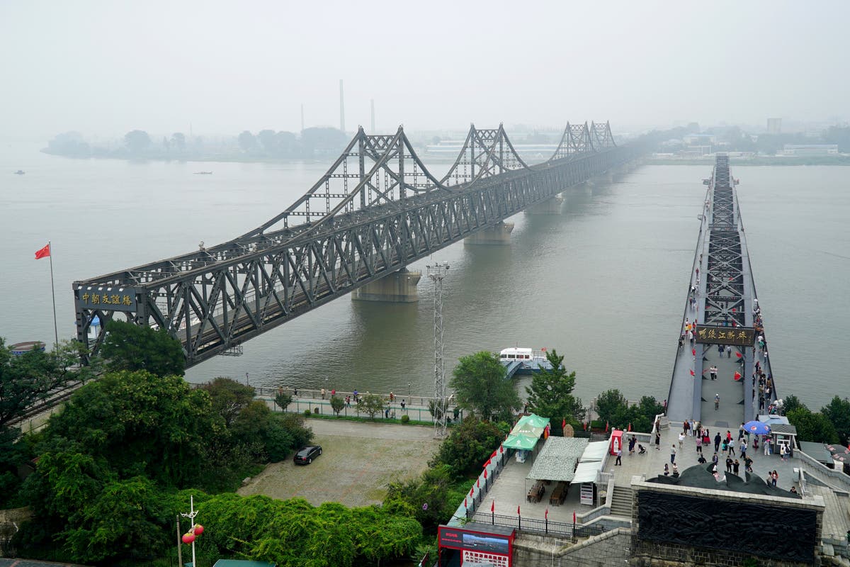 China halts freight train traffic with North Korea 