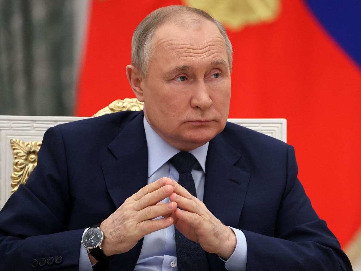 当局は、プーチンが「ロシアの戦勝記念日にウクライナとの全面戦争を宣言する」ことを恐れている