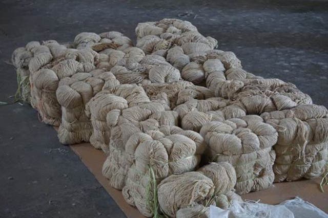 <p>Yarn soaked with heroin derivate seized from a port in India’s western Gujarat state</p>