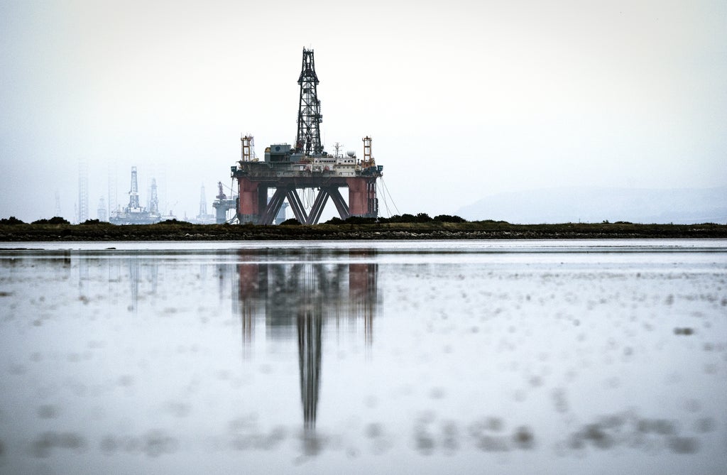 Ministers pressure North Sea oil and gas firms to invest profits
