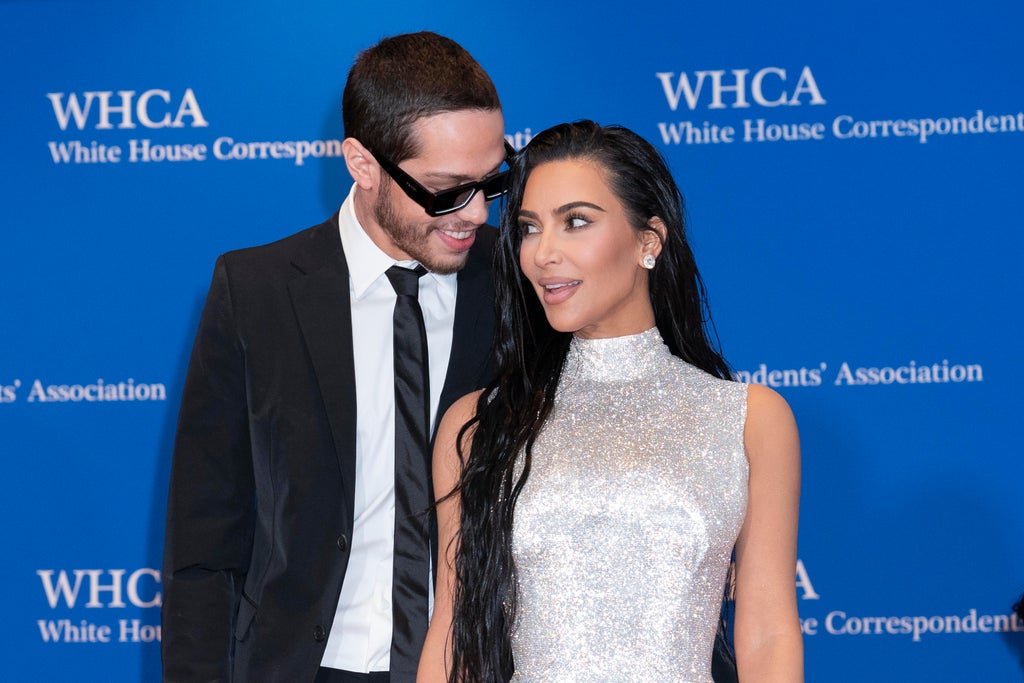 Red carpet returns with White House correspondents’ dinner