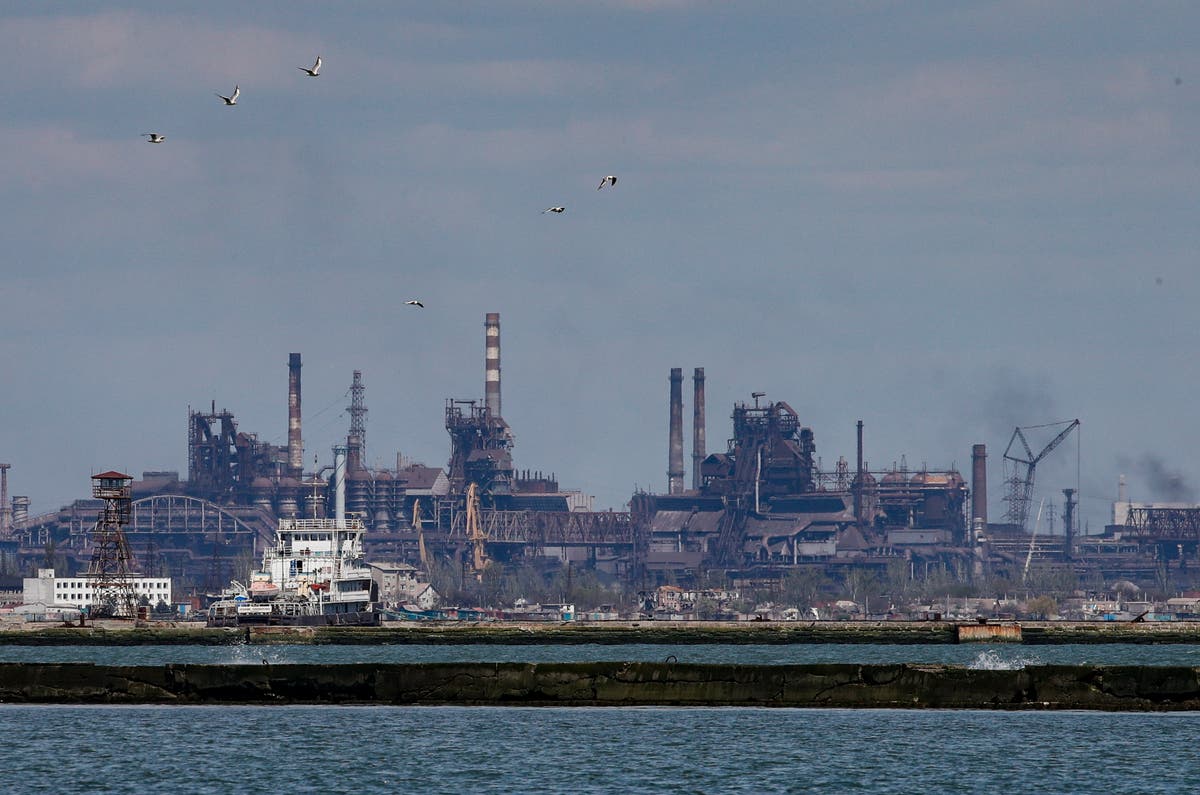 Evacuation under way for civilians trapped at Mariupol steelworks, UN says