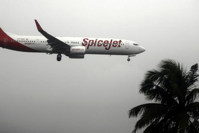 <p>A SpiceJet flight made an emergency landing on 12 October after smoke filled the cabin </p>