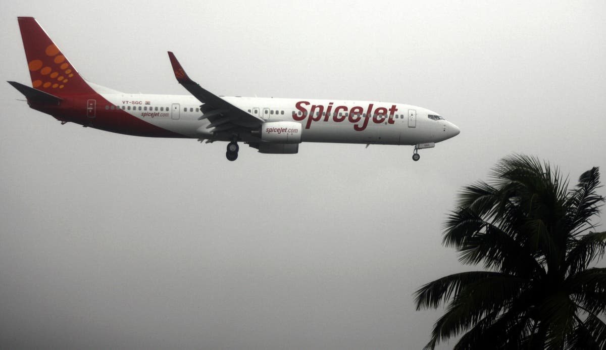 Video shows the moment SpiceJet flight hit by extreme turbulence, injuring 15 people