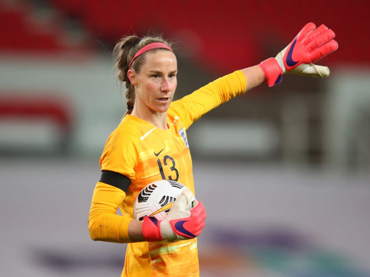 Karen Bardsley: Man City and England goalkeeper announces retirement