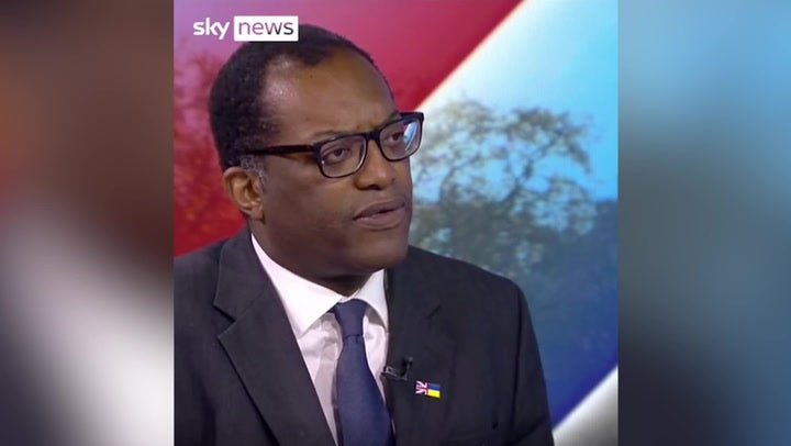 <p>Closing Parliament bars to tackle 'culture of misogyny' is 'excessively puritanical', says minister</p>