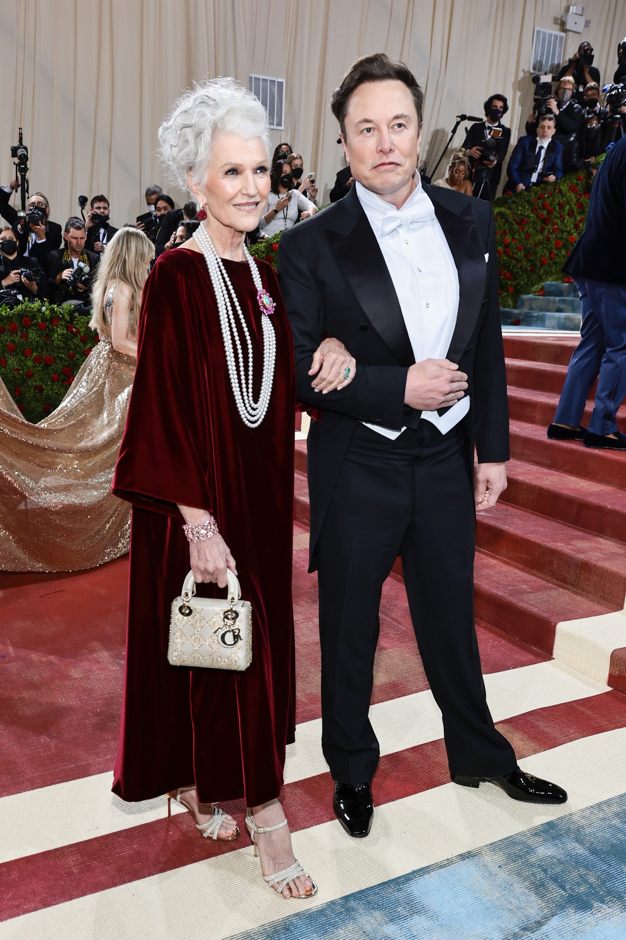 Elon Musk arrives at 2022 Met Gala with his mother, Maye Musk