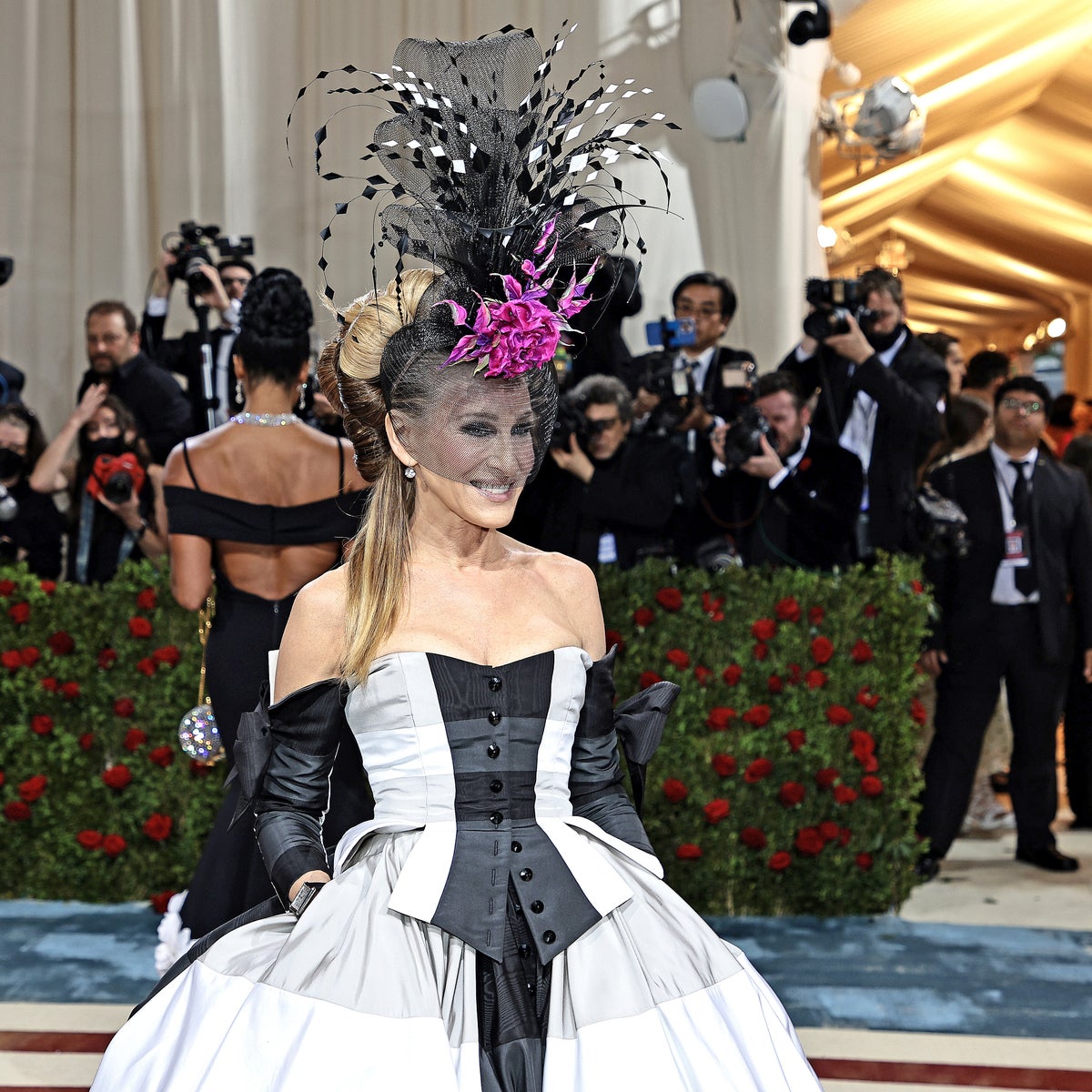 sarah jessica parker met gala dress designer Sarah Jessica Parker's Met Gala Look Pays Homage to an Unsung Black Designer