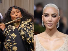 Lizzo interrupts her own flute performance to react to Kim Kardashian at 2022 Met Gala