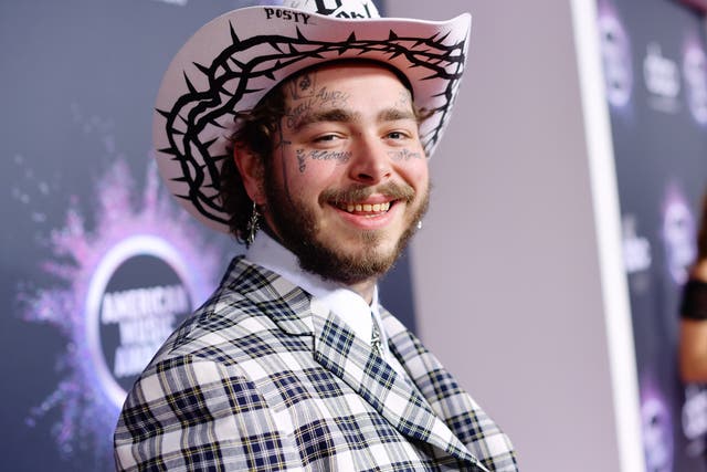 <p>Post Malone attends the 2019 American Music Awards at Microsoft Theater</p>