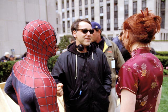 <p>Sam Raimi directs Tobey Maguire and Kirsten Dunst on the ‘Spider-Man’ set</p>