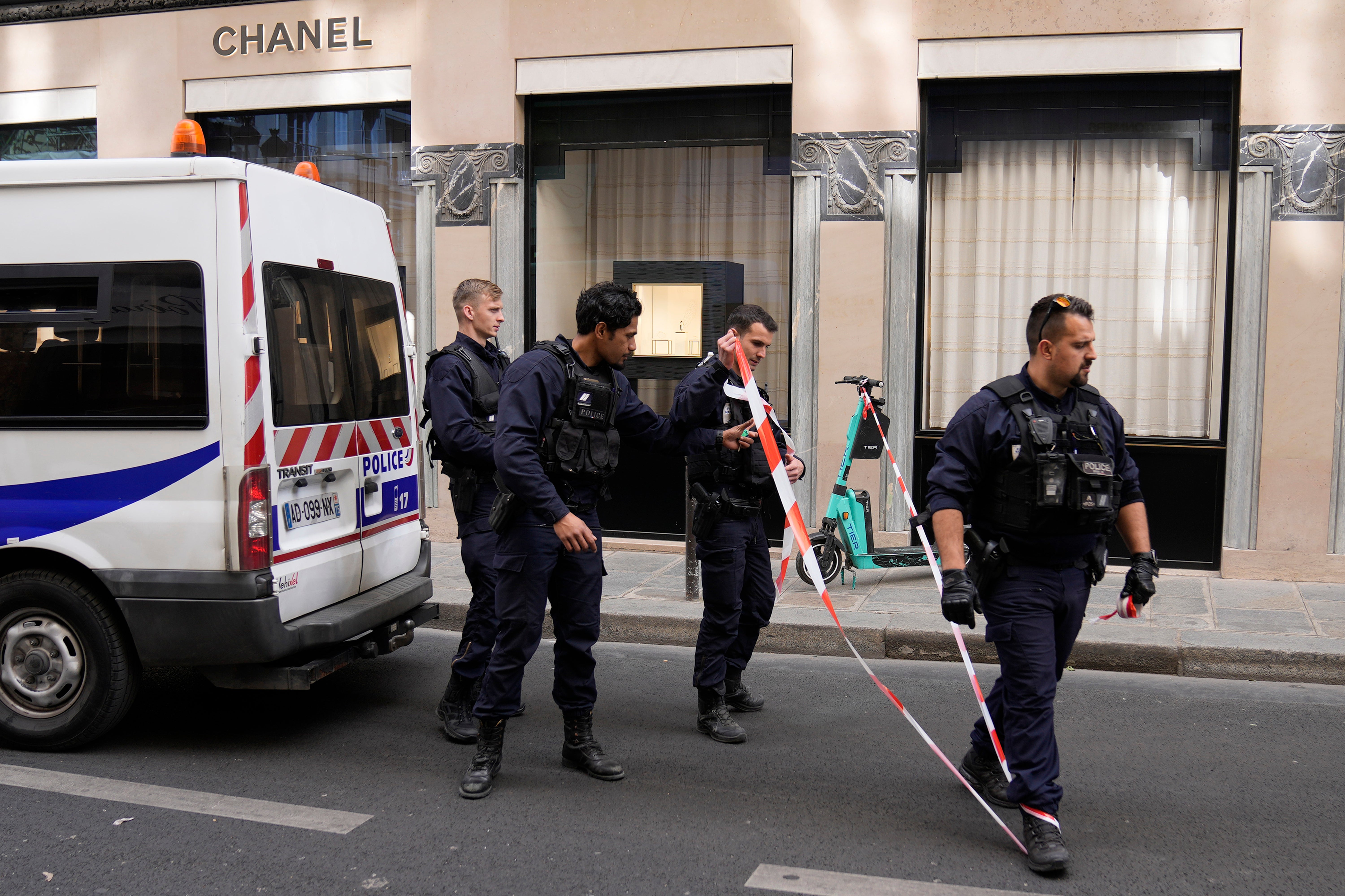 France Chanel Robbery