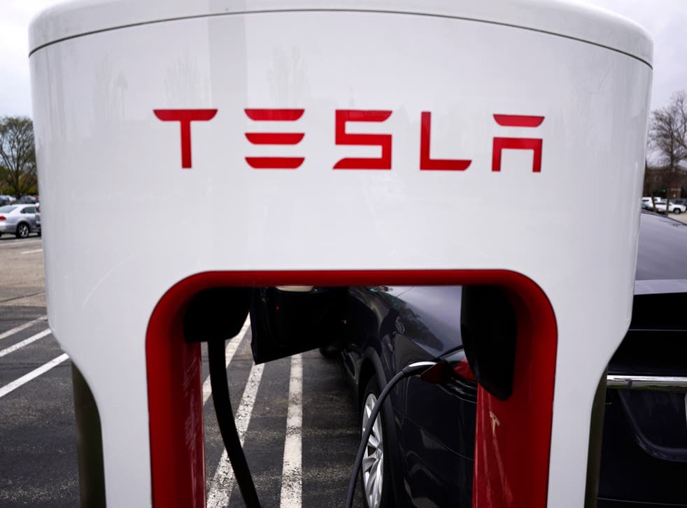 TESLA ABORTO