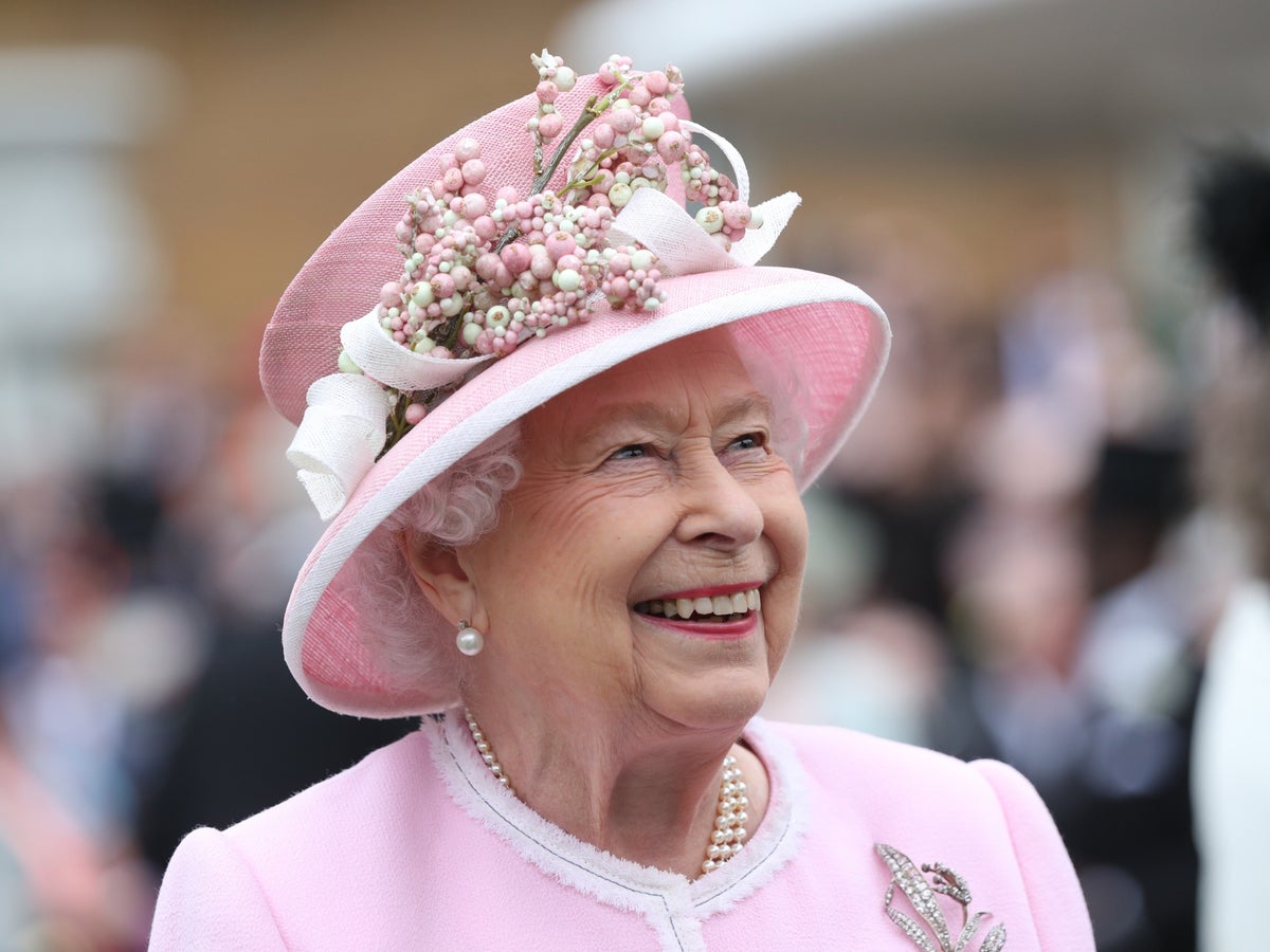 Queen Elizabeth II by the numbers: Her hats, animals and wedding to Prince  Philip