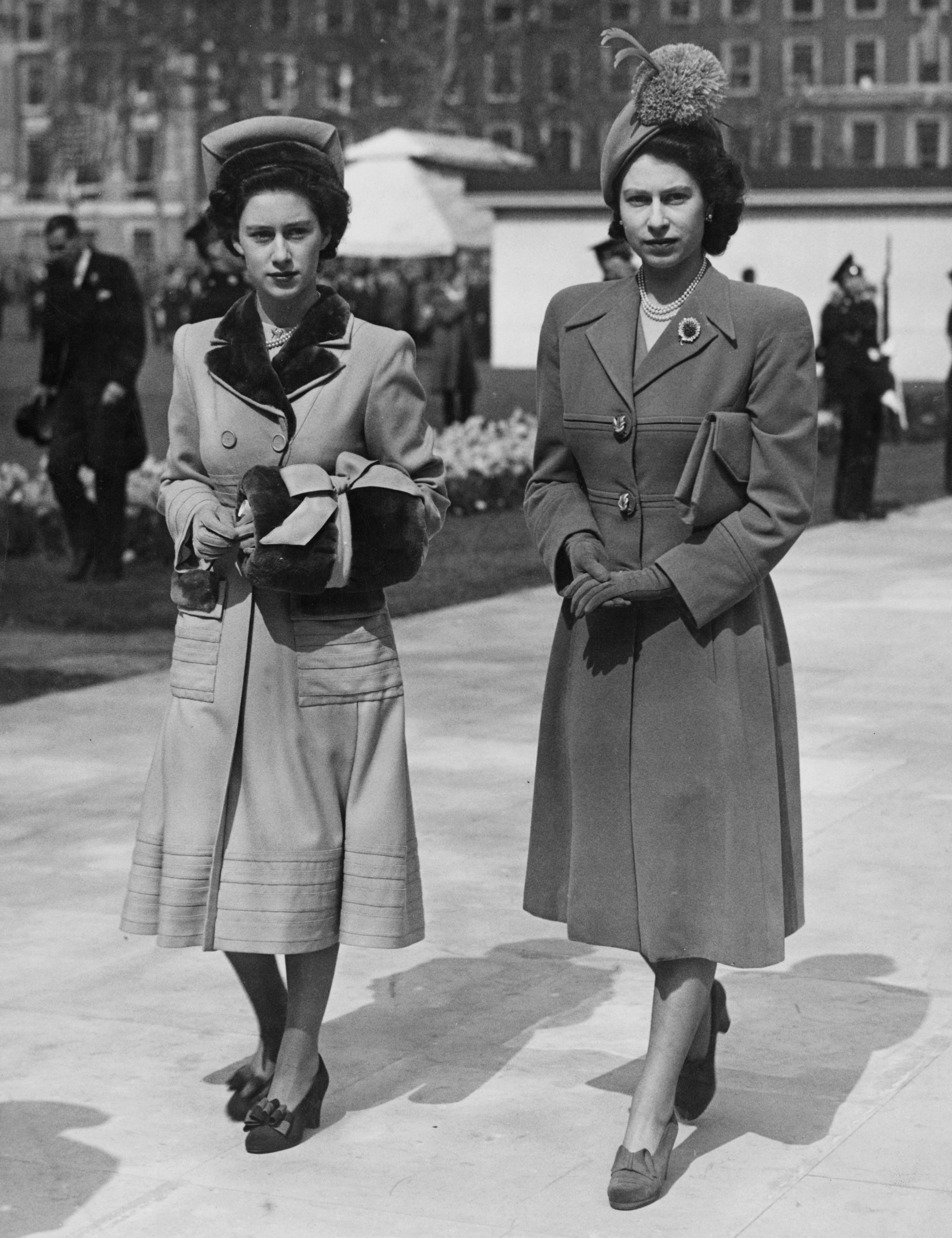 The Queen and Princess Margaret in 1948